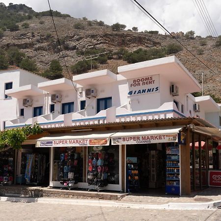 Giannis Rooms Agia Ruméli Exterior foto