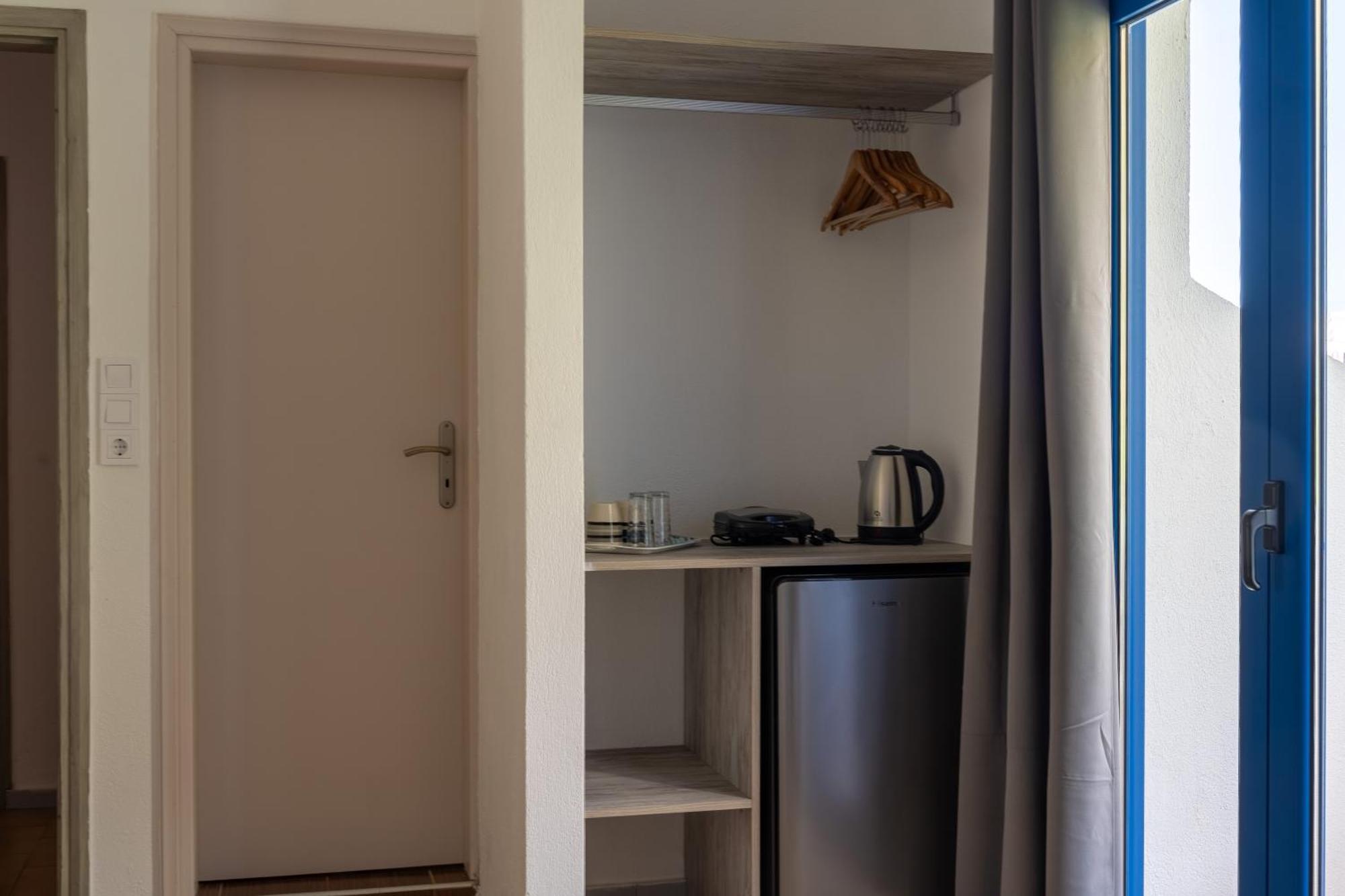 Giannis Rooms Agia Ruméli Exterior foto
