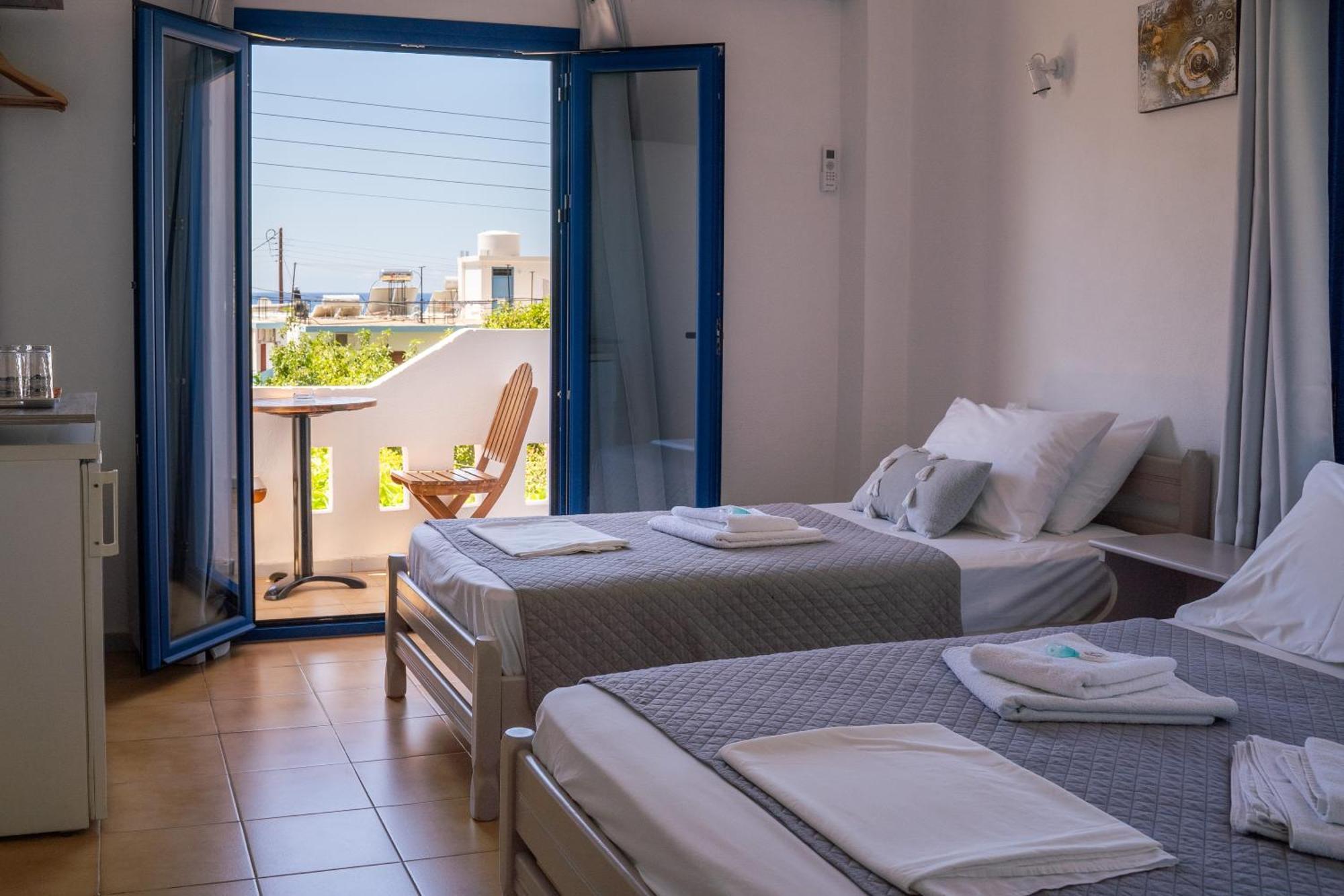 Giannis Rooms Agia Ruméli Exterior foto